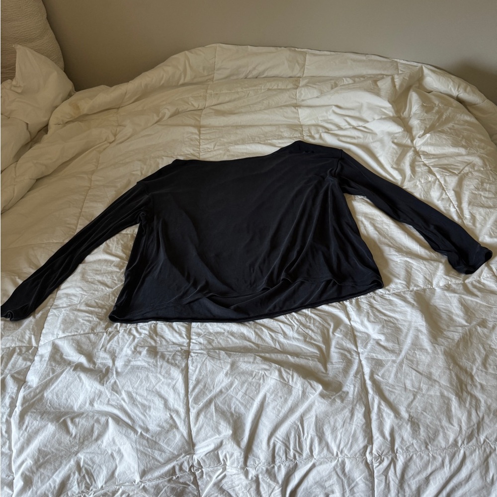 Lululemon Back In Action Long Sleeve Shirt - Black - Size L
